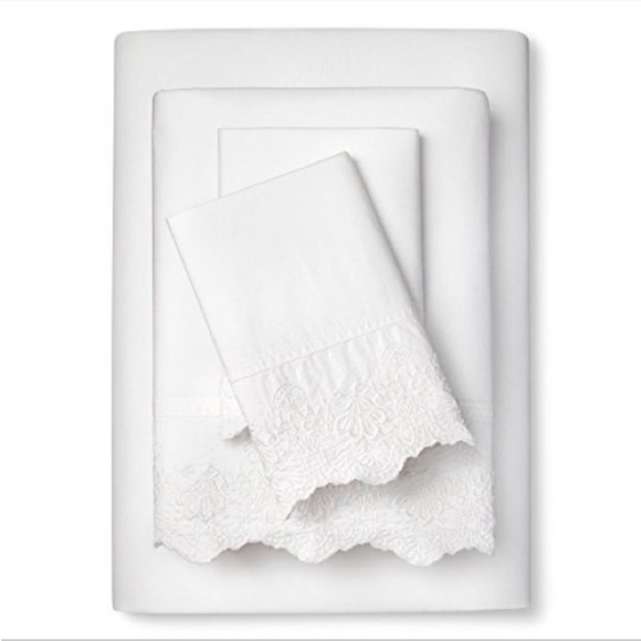 Simply SHABBY CHIC Woodrose Embroidered Hem | ONE Pillowcase | 250 Thread - Picture 1 of 6